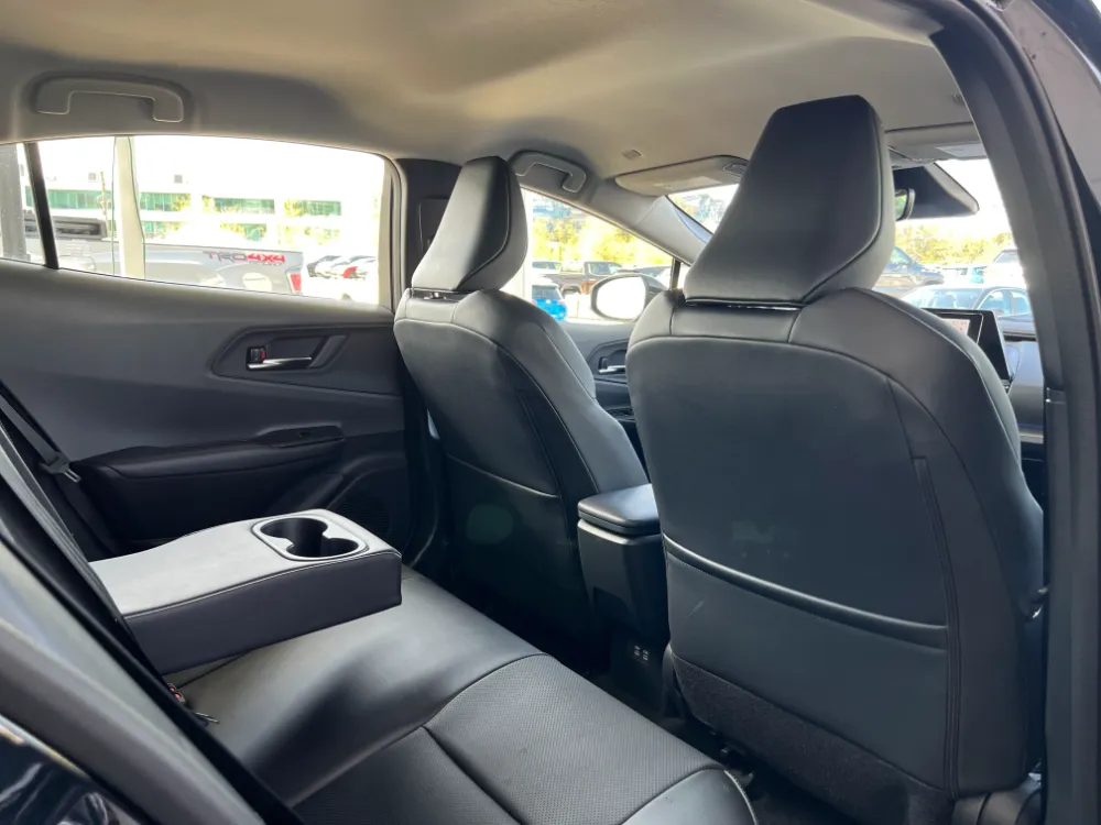 2023 toyota prius hybrid xle black 29